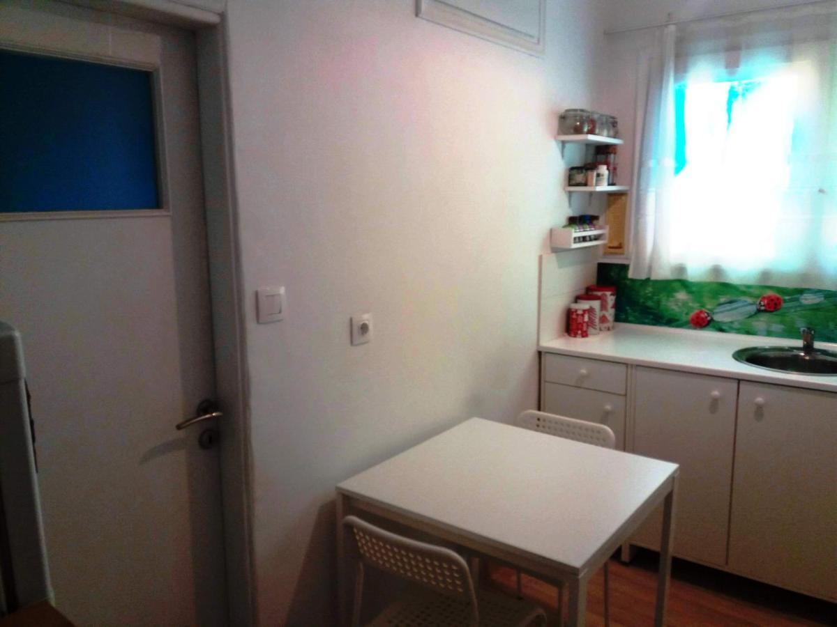 Renovated Apartment In The Center Of Афіни Екстер'єр фото